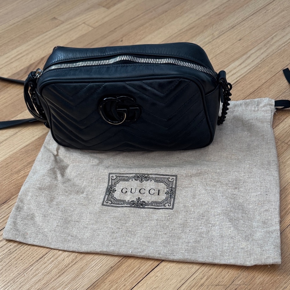 Gucci Black Marmont Shoulder Bag